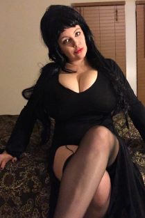 Elvira's spicy nude gallery